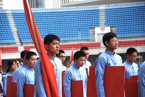 莫道运动非我辈只看格致竞风采记福州格致中学第55届田径运动会入场式